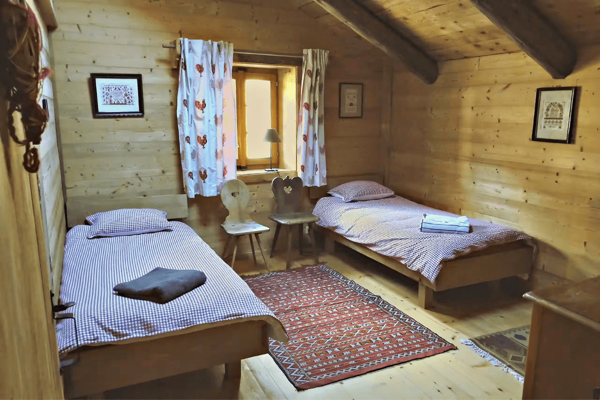 Twin Bedroom